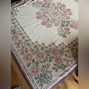 Ruggable style floral carpet